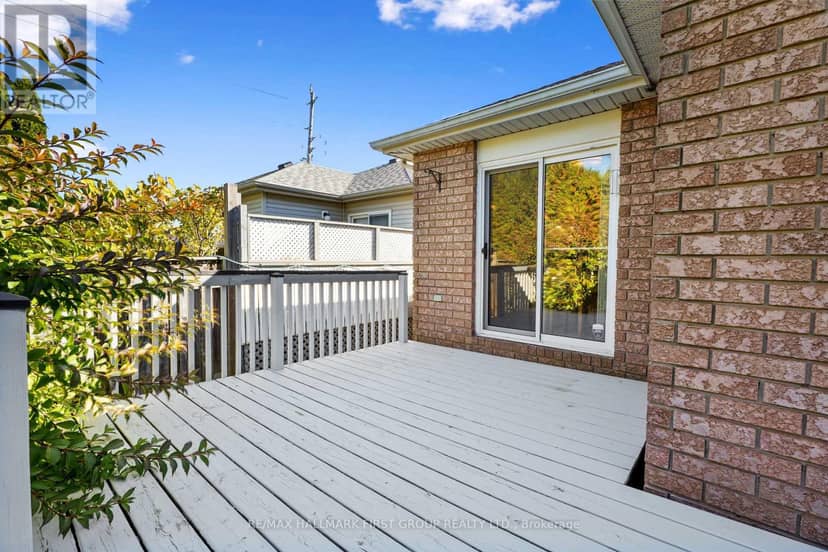 235 Carroll Crescent — photo 33 of 40