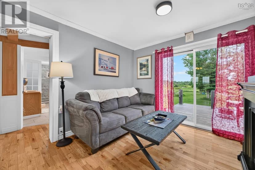 4395 MALAGASH Road — photo 9 of 40