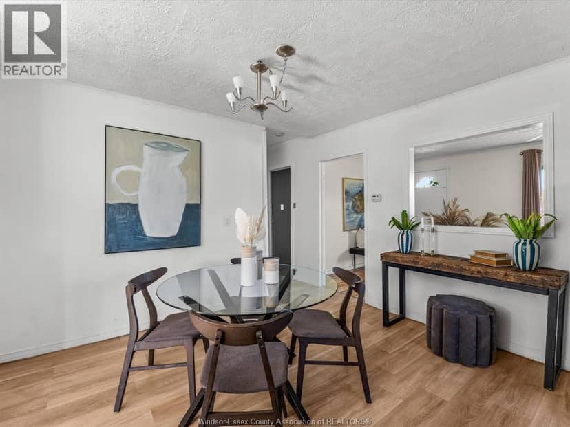 1355 Sprucewood — photo 32 of 40