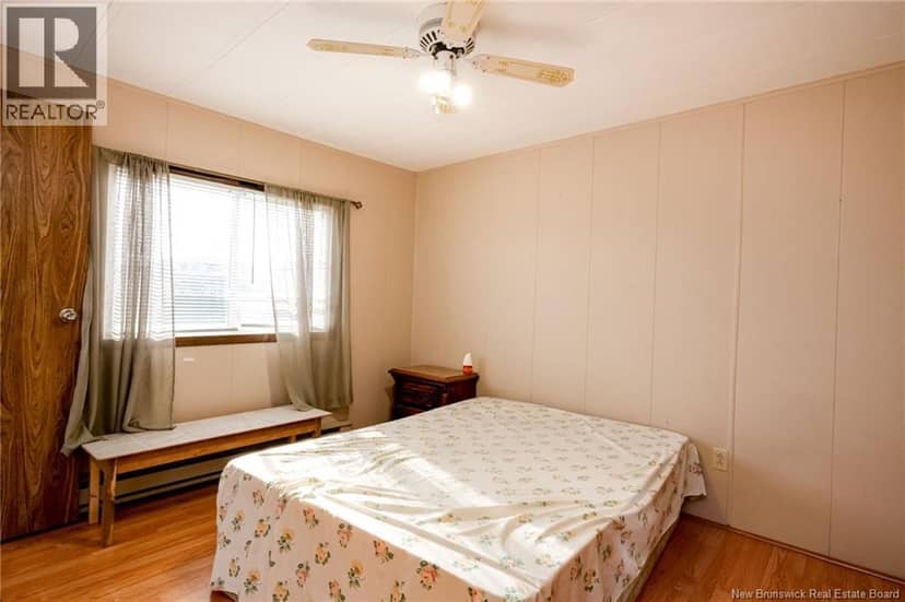 72 Violet Street — photo 19 of 27