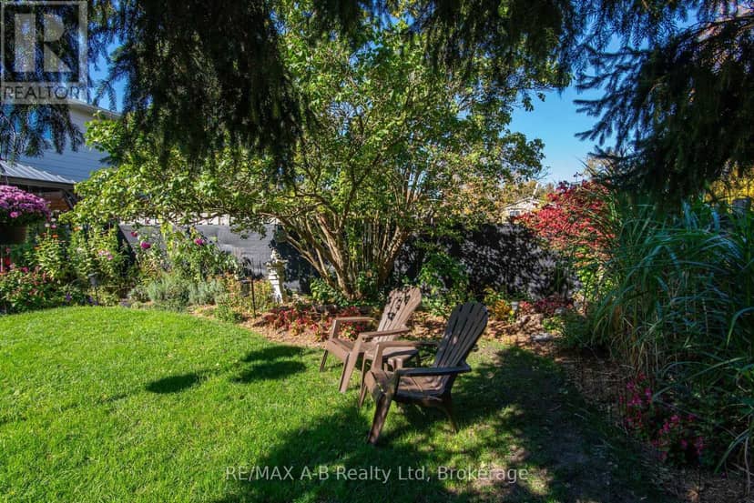 254 Louise Street — photo 14 of 40