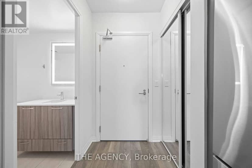 320 - 2301 Danforth Avenue — photo 19 of 29