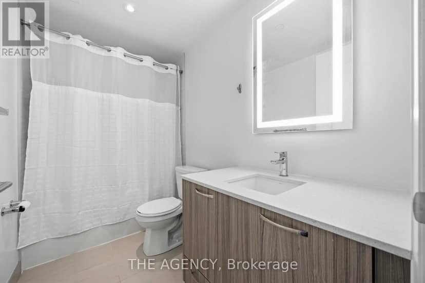 320 - 2301 Danforth Avenue — photo 18 of 29