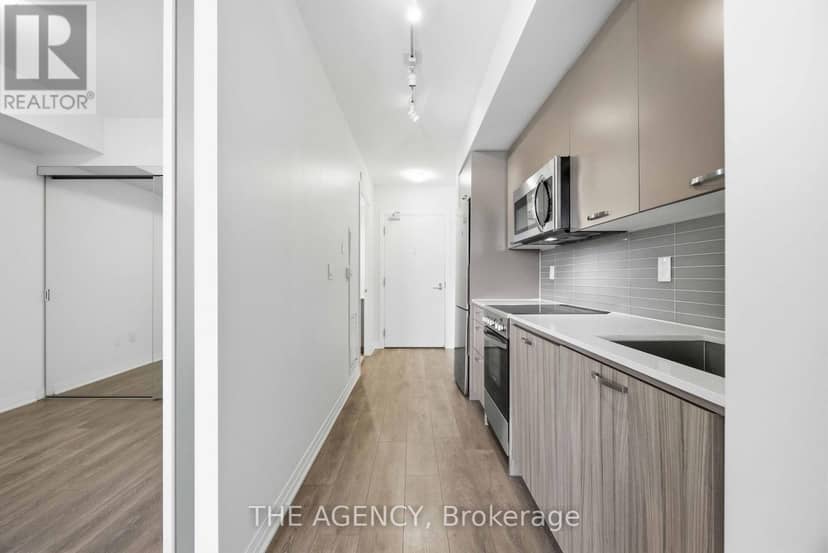 320 - 2301 Danforth Avenue, Toronto, photo 8