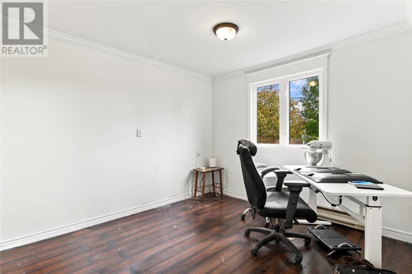 28 Courtney Street — photo 14 of 40
