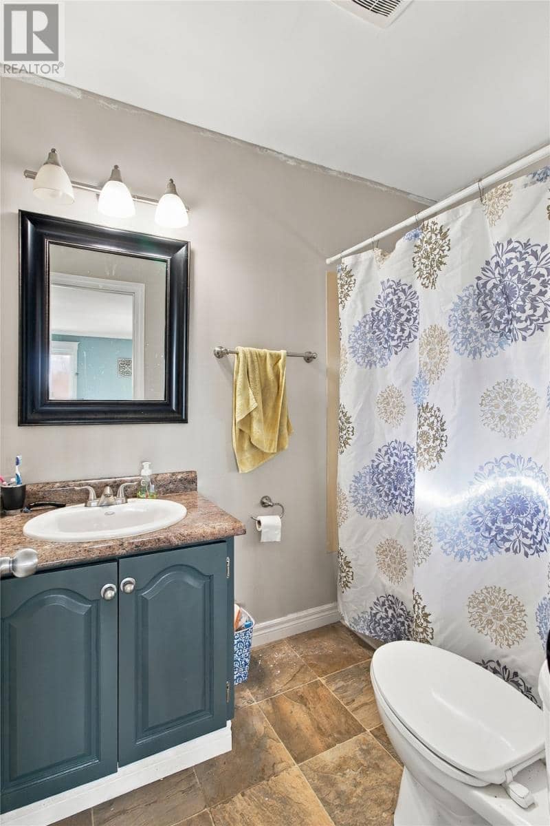 28 Courtney Street — photo 17 of 40