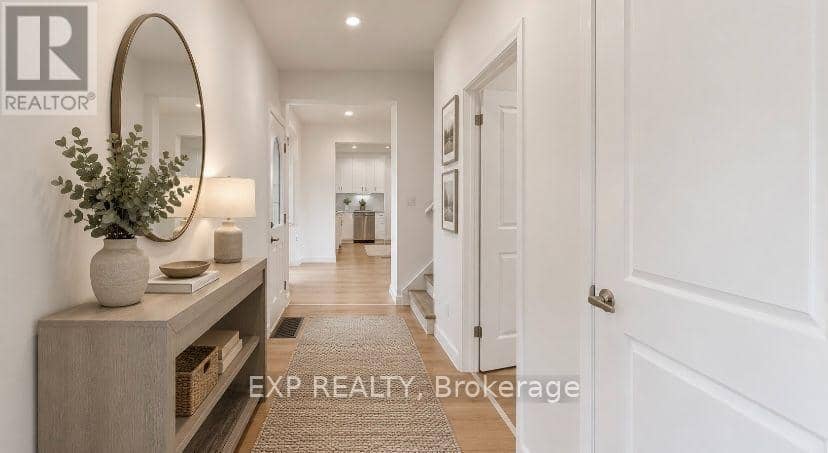 686 Elias Street, London East, photo 3