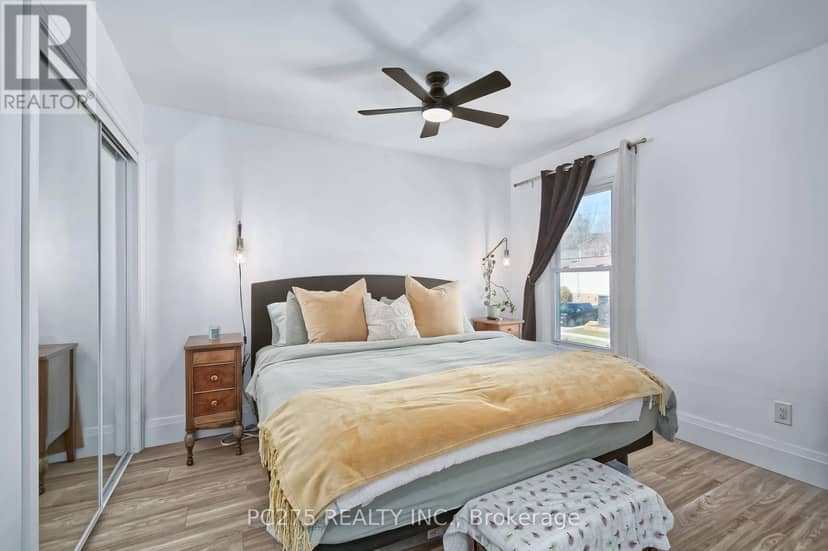 92 Walnut Street — photo 17 of 38