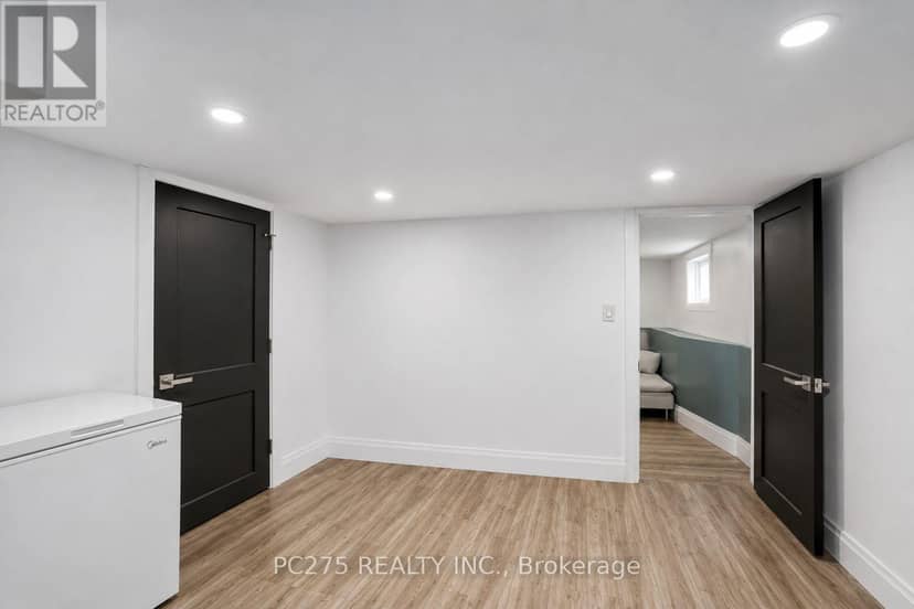 92 Walnut Street — photo 25 of 38