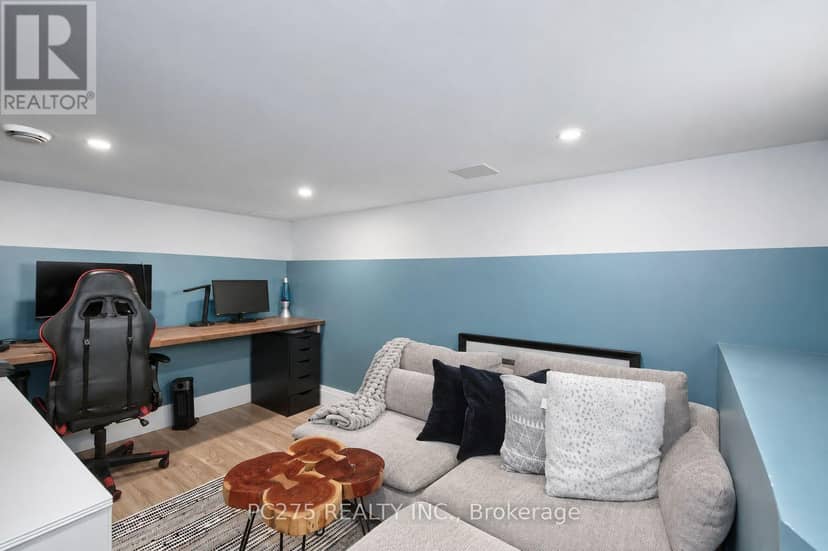 92 Walnut Street — photo 26 of 38