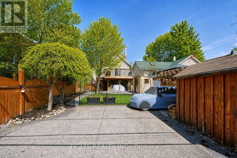 92 Walnut Street — photo 33 of 38
