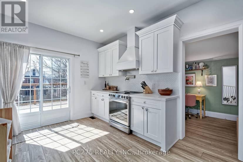 92 Walnut Street — photo 9 of 38