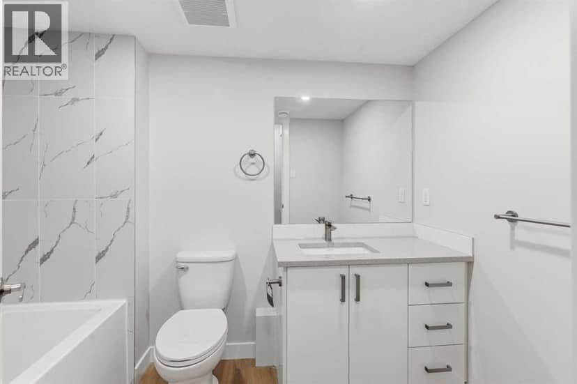 30 / 32 Dalton Bay NW — photo 26 of 40