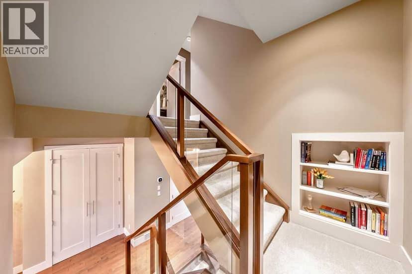 1940 27 Avenue SW — photo 25 of 40