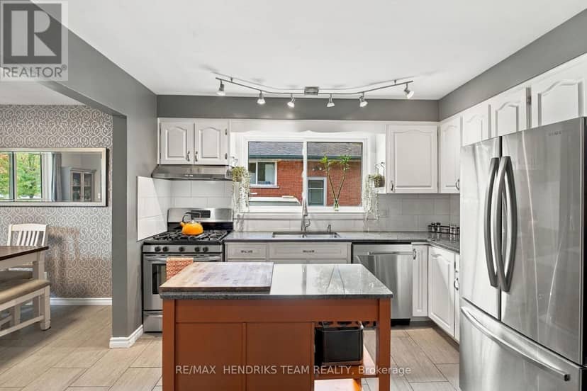 94 Bellingham Drive — photo 10 of 40