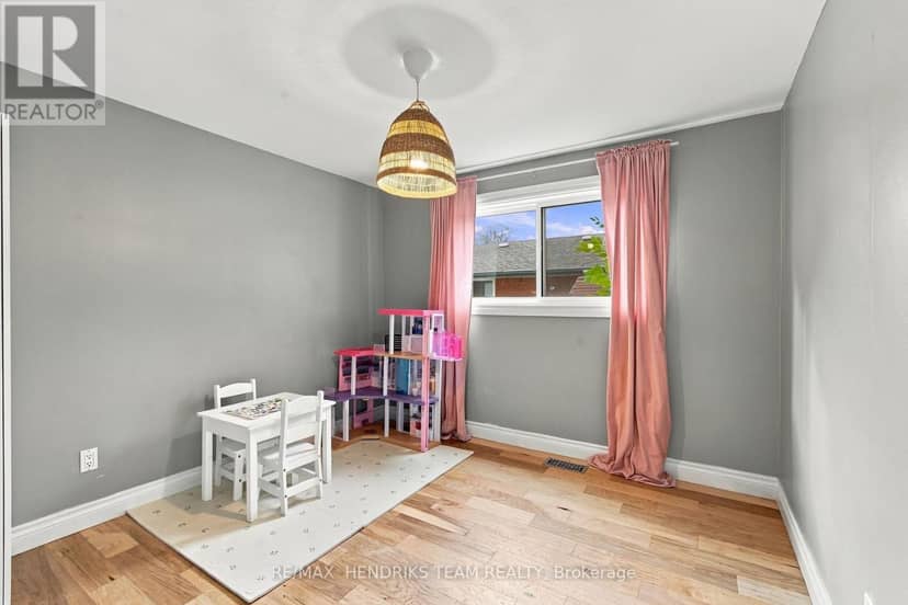 94 Bellingham Drive — photo 18 of 40