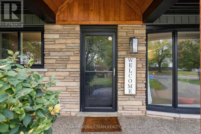 94 Bellingham Drive — photo 4 of 40