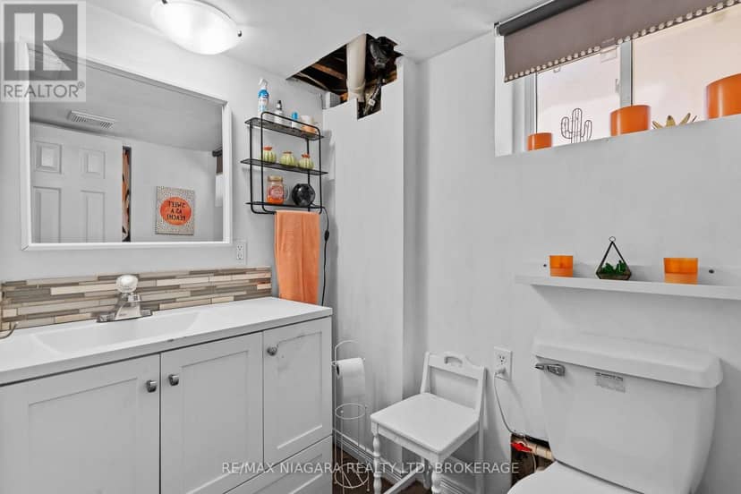 128 Adelaide Street — photo 14 of 34