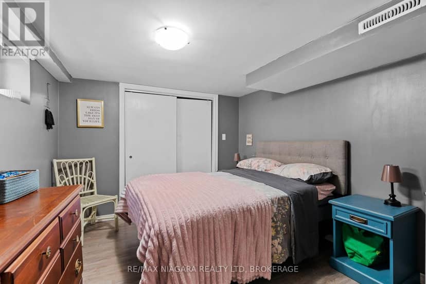 128 Adelaide Street — photo 17 of 34