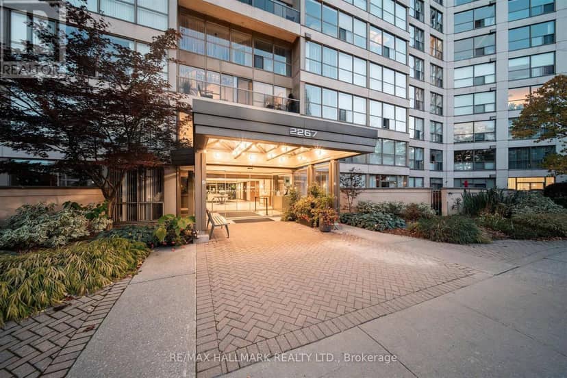 707 - 2267 Lakeshore Boulevard W — photo 10 of 40