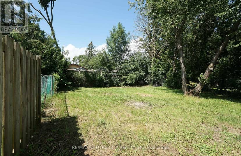 66 Inverary Road — photo 20 of 20
