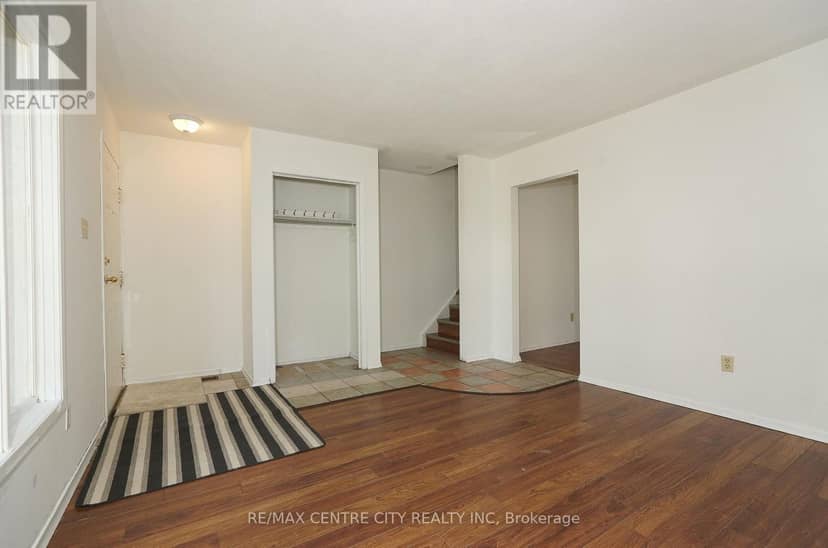 66 Inverary Road — photo 7 of 20