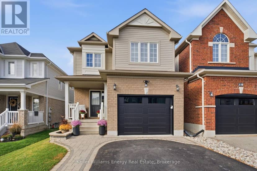 8 Quackenbush Street, Clarington