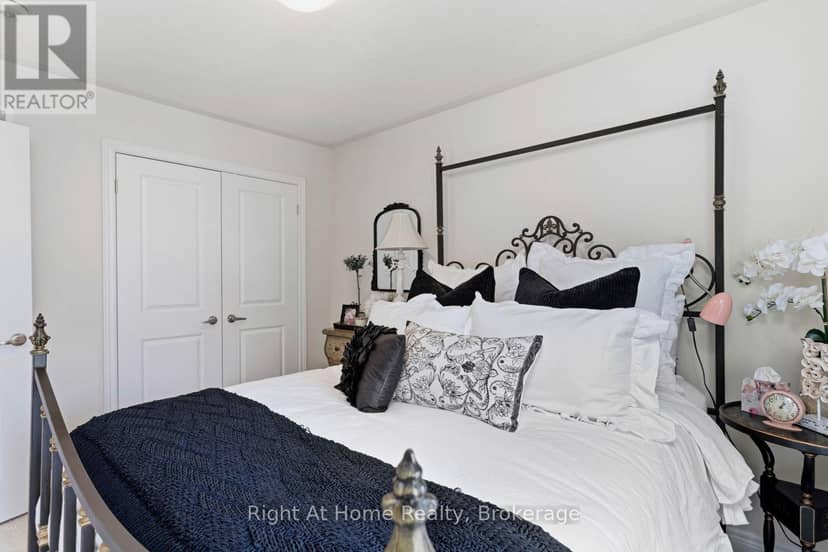 89 Elkington Crescent — photo 31 of 40