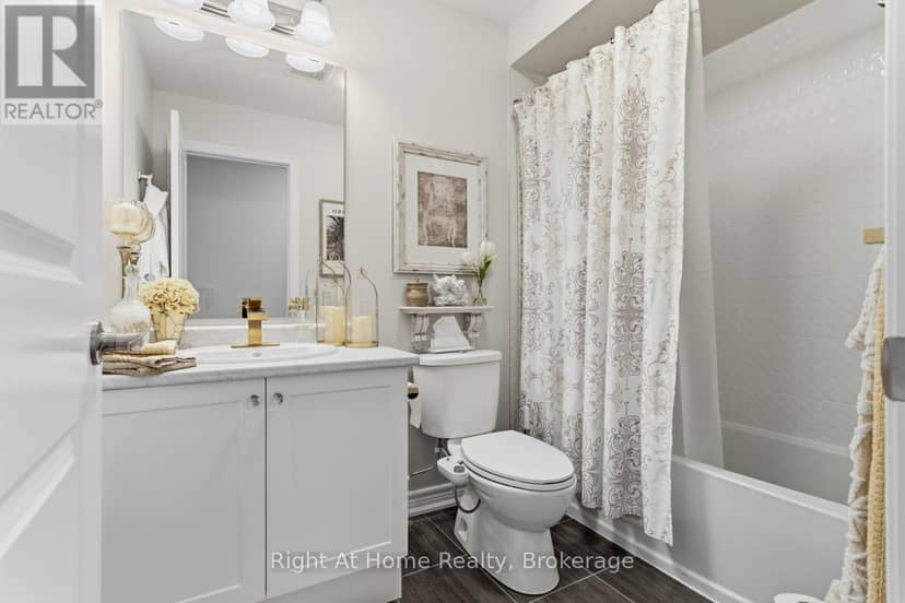 89 Elkington Crescent — photo 32 of 40