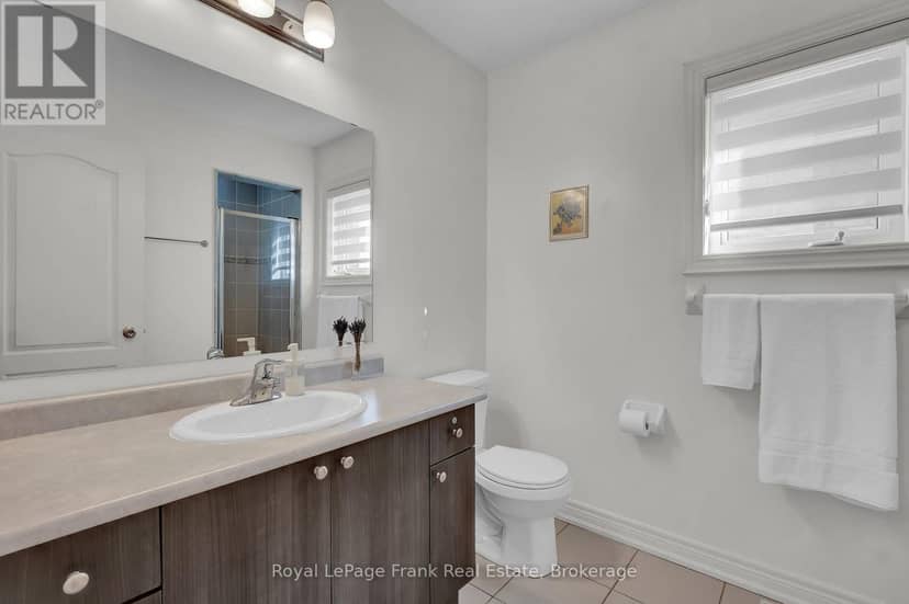 1523 Dunedin Crescent — photo 23 of 26