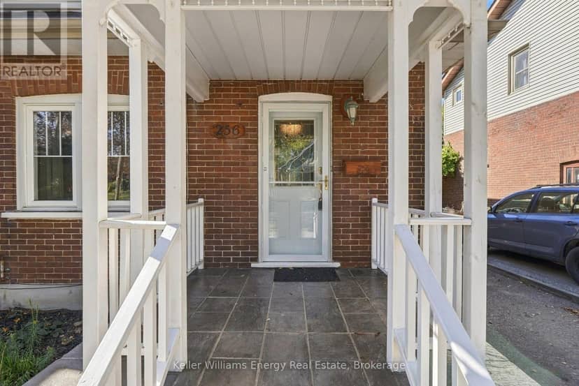 256 Grooms Avenue, Oshawa, photo 2