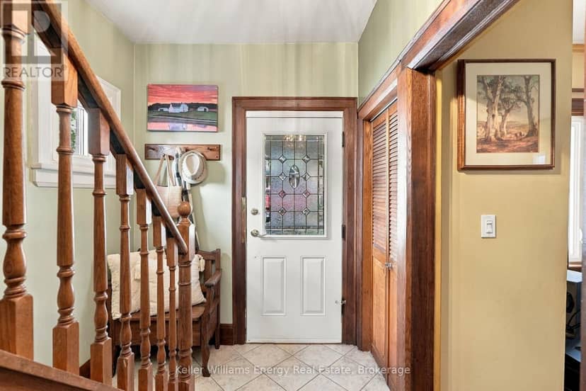 256 Grooms Avenue, Oshawa, photo 3