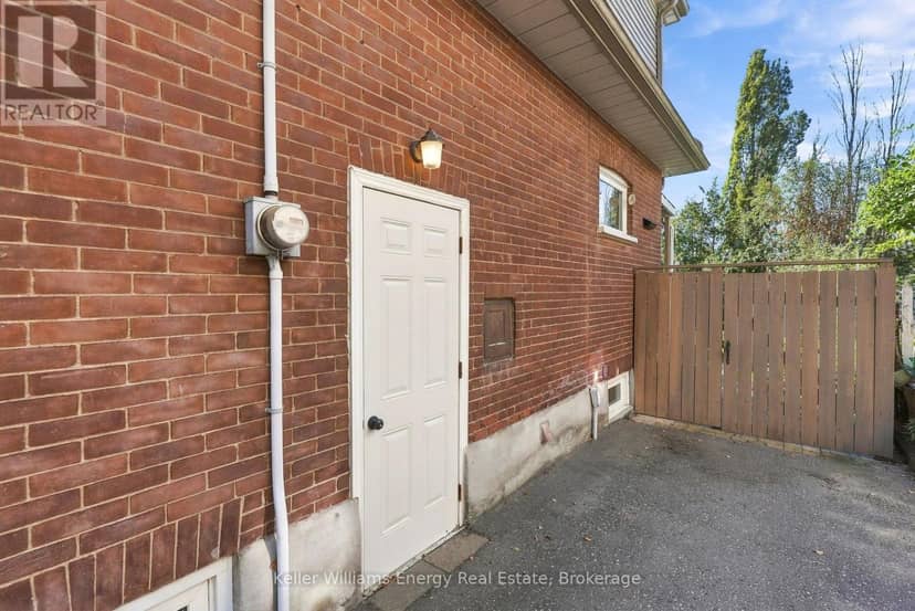 256 Grooms Avenue — photo 33 of 40