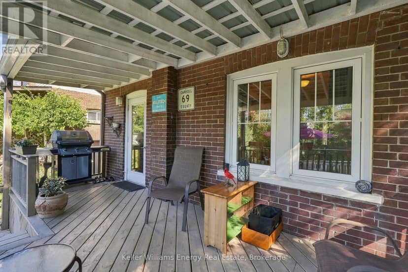 256 Grooms Avenue — photo 36 of 40