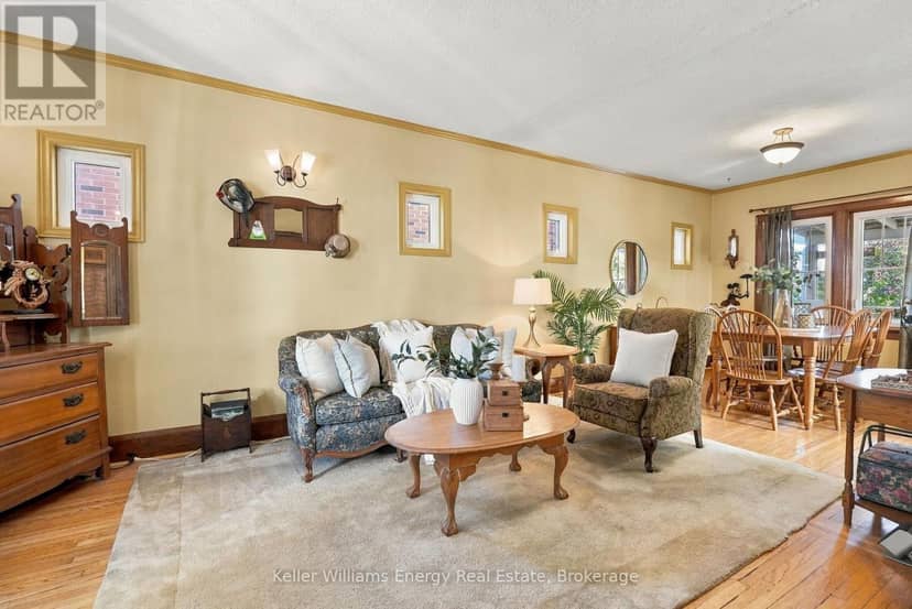 256 Grooms Avenue, Oshawa, photo 5