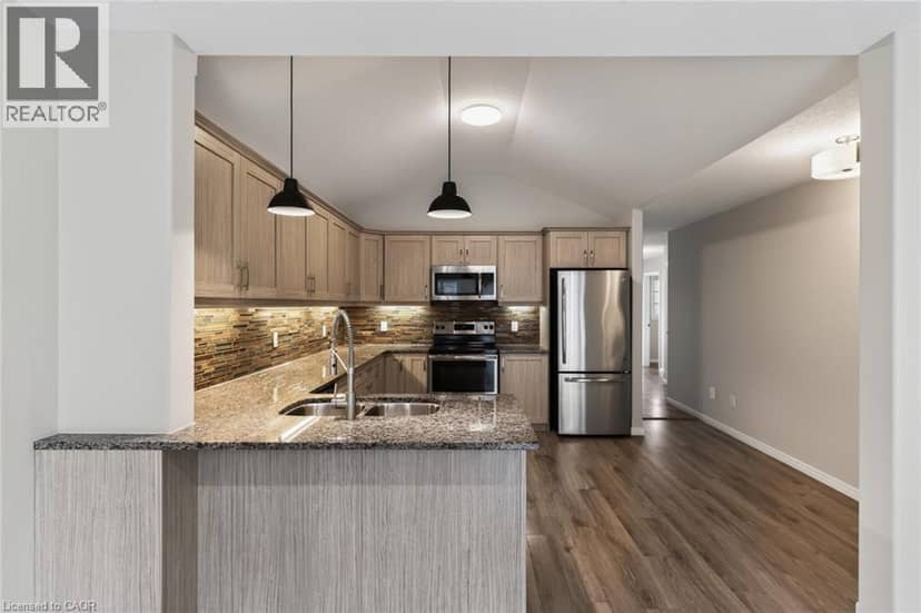 11 HACKBERRY Lane — photo 10 of 38