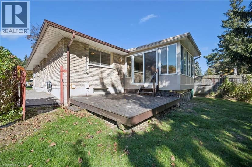 11 CALEDON Court — photo 34 of 40