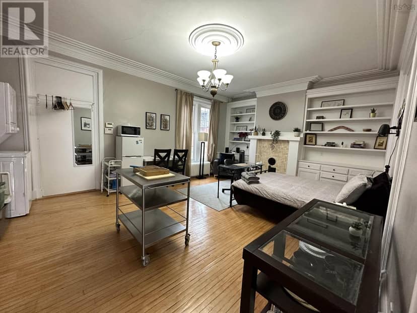 1465 Carlton Street — photo 8 of 13
