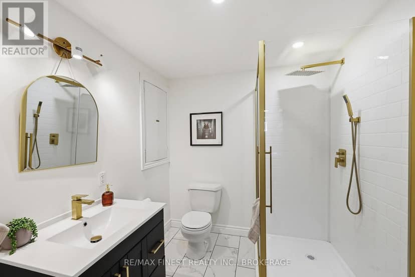 4404 Ashwood Drive — photo 32 of 40