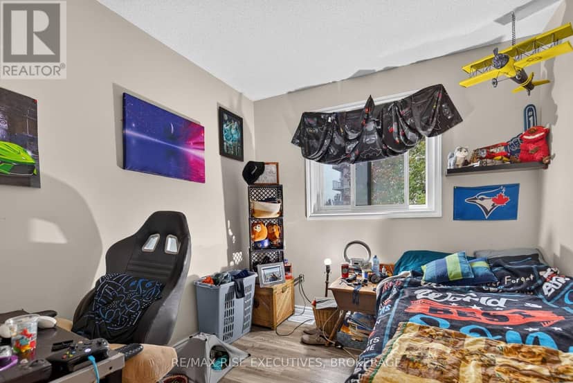 17 - 870 Winchester Lane — photo 12 of 24