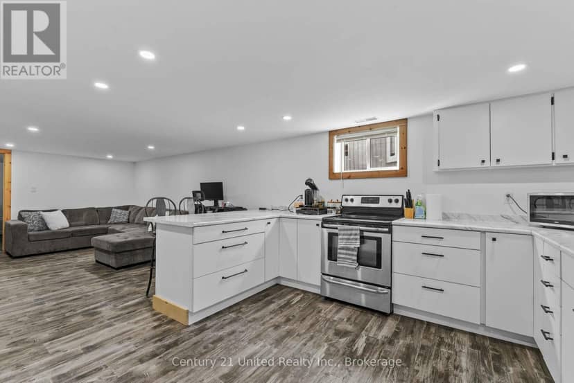 673 Frank Street — photo 18 of 39