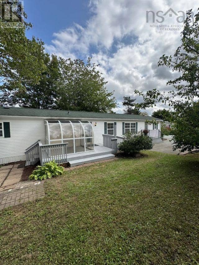 8 Tenth Street, Lucasville, photo 3