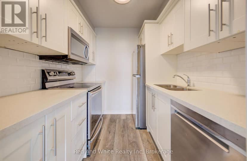 802 - 1414 King Street E — photo 11 of 40