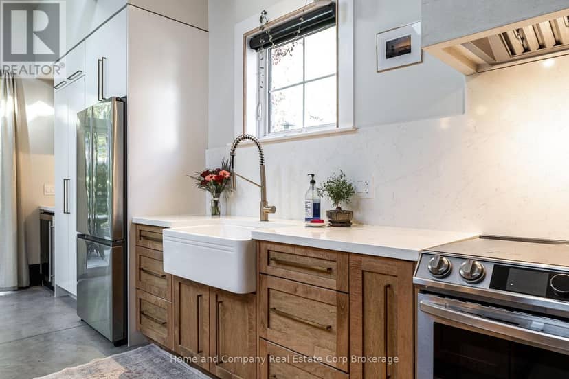 18 Robinson Street — photo 17 of 40