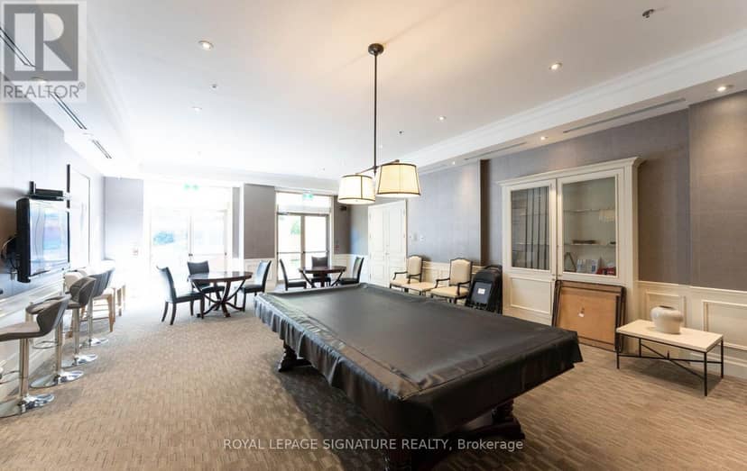 337 - 21 Burkebrook Place — photo 34 of 40