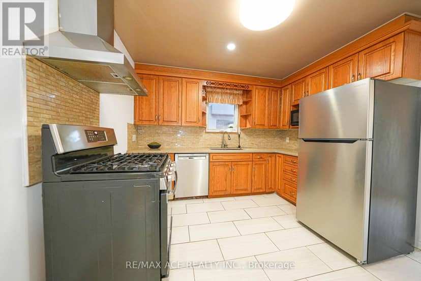 59 Lilian Drive, Toronto, photo 6