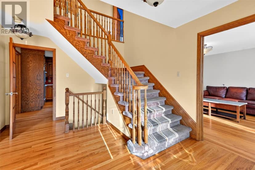 4 Inverness Place — photo 10 of 40