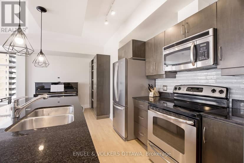 711 - 235 Kent Street, Ottawa, photo 8