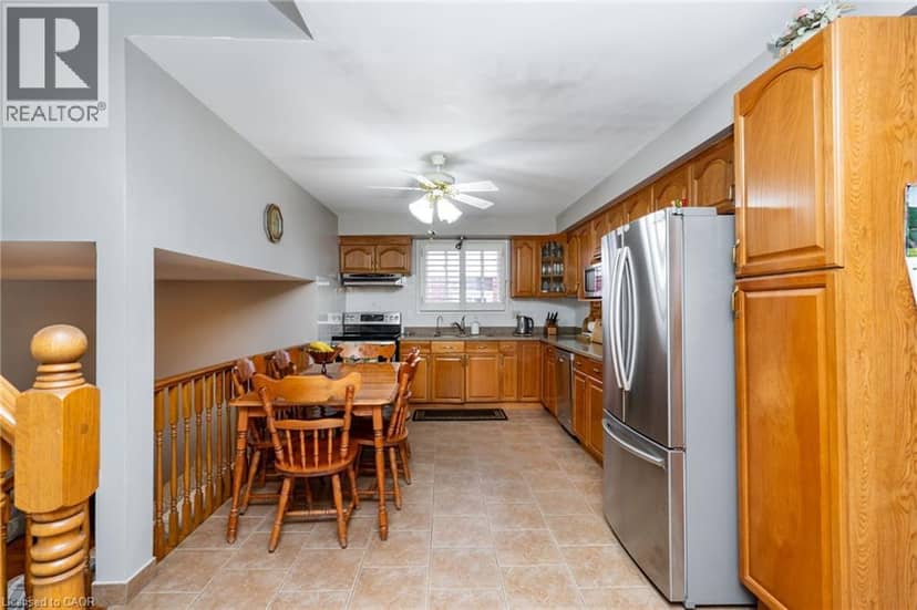 437 EAGLEWOOD Drive — photo 9 of 19
