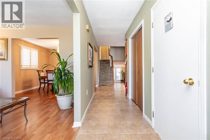 437 EAGLEWOOD Drive — photo 3 of 19